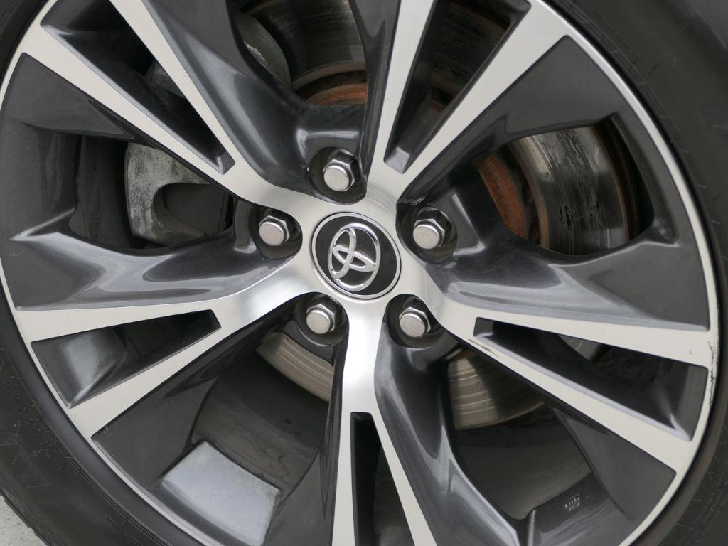 used 2016 Toyota Highlander car, priced at $19,750