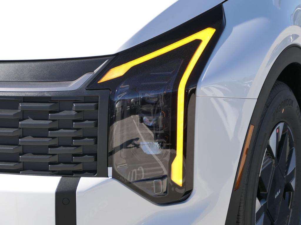 new 2026 Kia Sportage Hybrid car, priced at $32,575