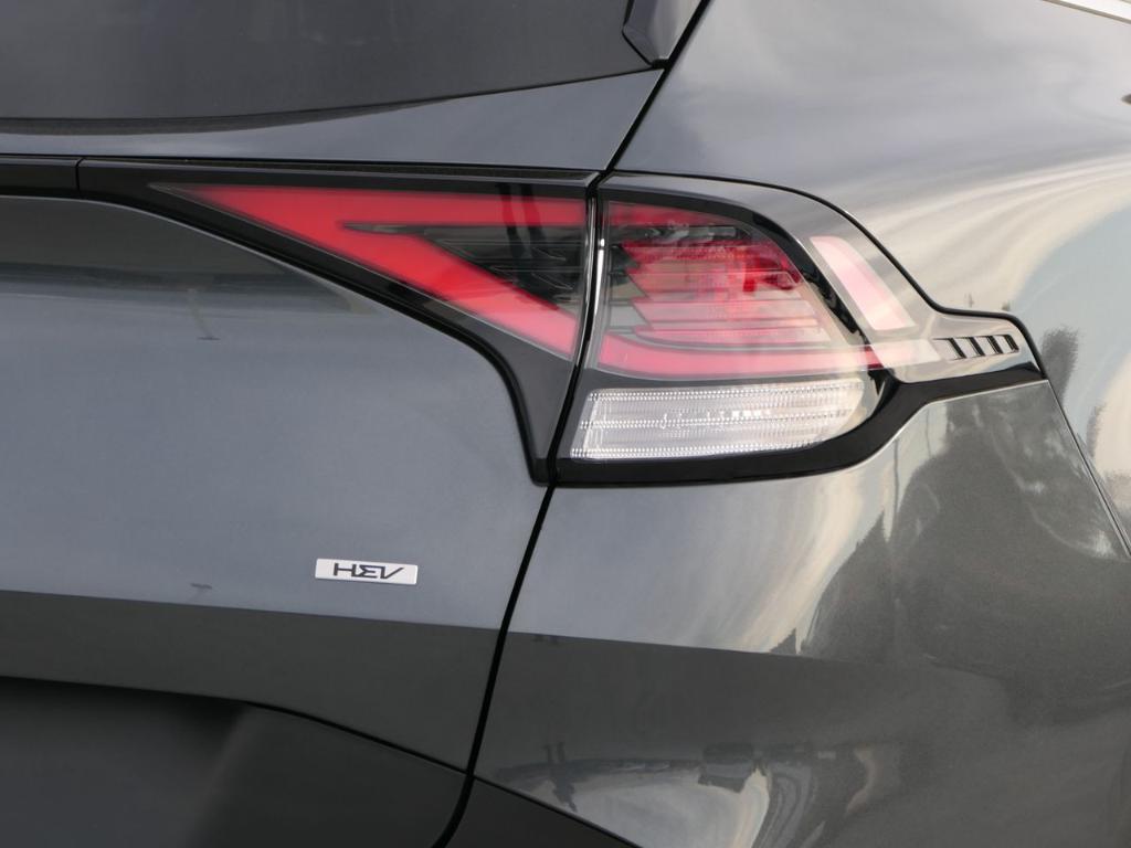 used 2024 Kia Sportage Hybrid car, priced at $29,000
