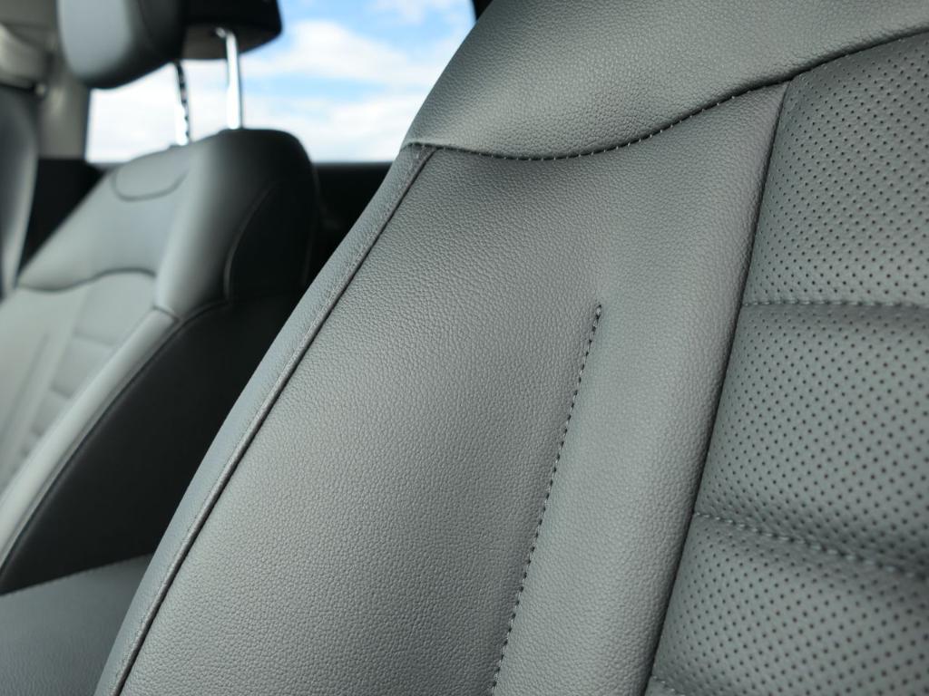 new 2025 Kia Sportage car, priced at $36,955