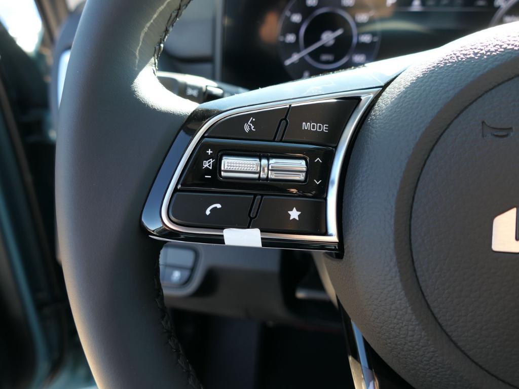 new 2026 Kia Seltos car, priced at $28,195