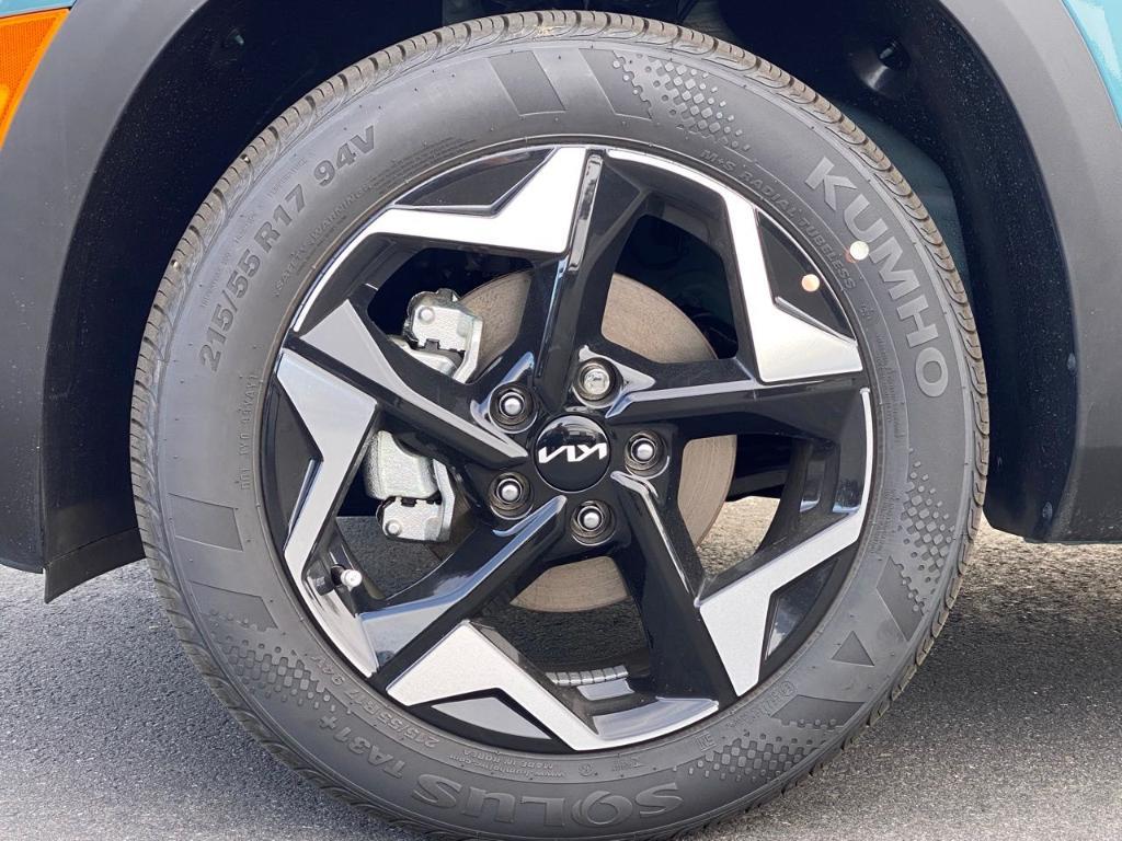 new 2026 Kia Seltos car, priced at $28,195