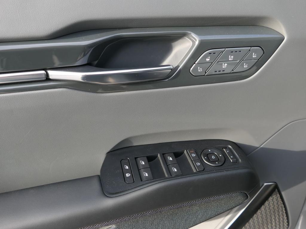 new 2026 Kia EV9 car, priced at $76,630