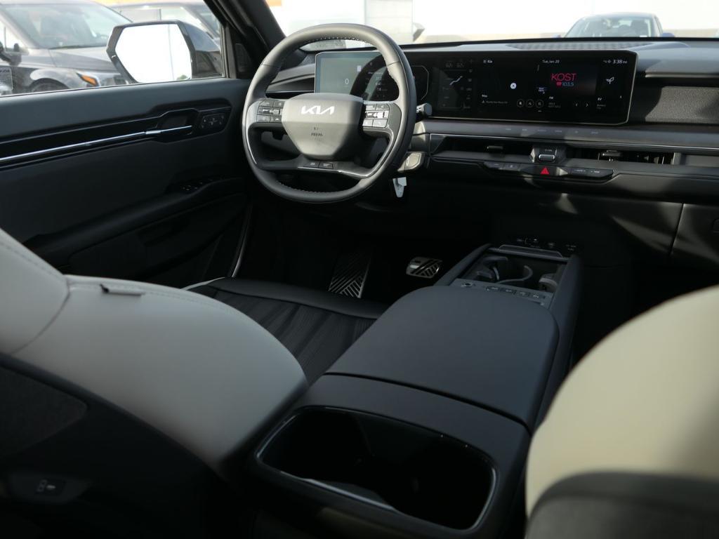 new 2026 Kia EV9 car, priced at $76,630