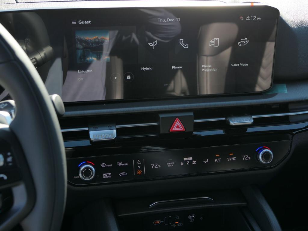 new 2026 Kia Sportage Hybrid car, priced at $38,280