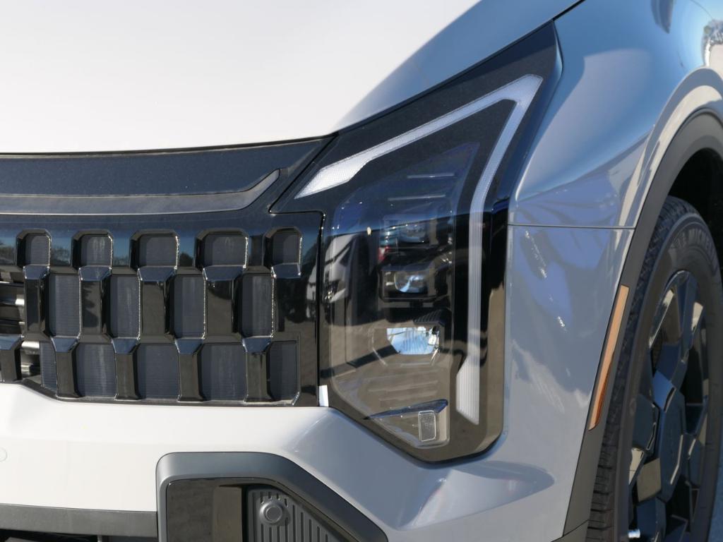 new 2026 Kia Sportage Plug-In Hybrid car, priced at $42,775