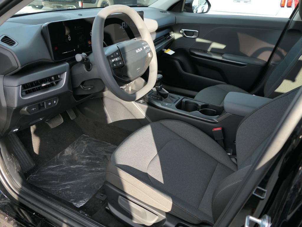 new 2025 Kia K4 car, priced at $23,185