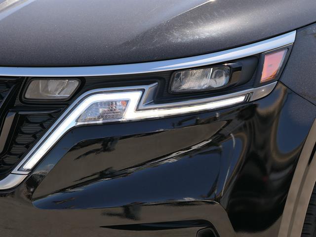 used 2024 Kia Carnival car, priced at $30,122
