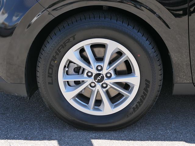 used 2024 Kia Carnival car, priced at $30,122