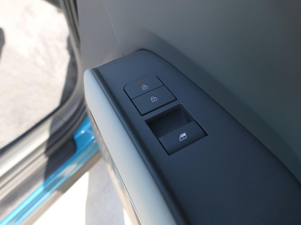 new 2026 Kia EV9 car, priced at $66,670