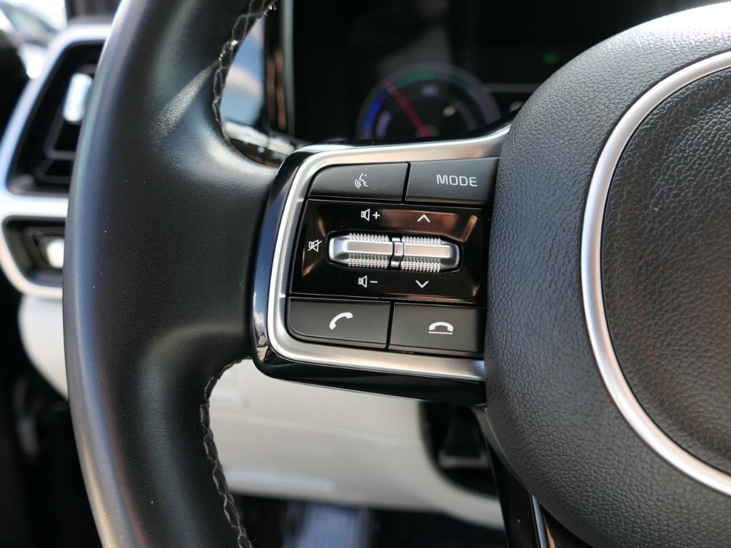used 2023 Kia Sorento Hybrid car, priced at $21,000
