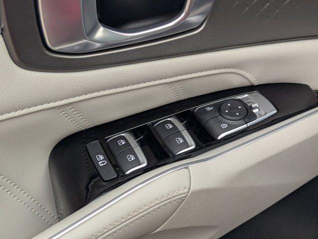 used 2022 Kia Sorento car, priced at $26,486