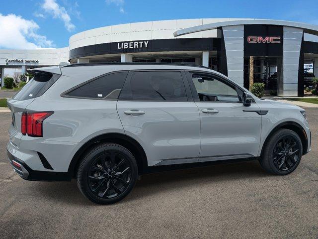 used 2022 Kia Sorento car, priced at $26,486