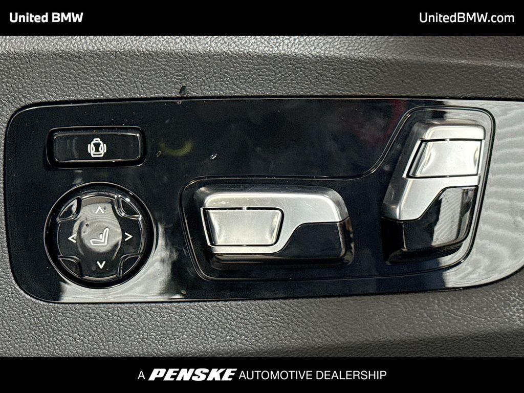 new 2026 BMW X7 car, priced at $126,885