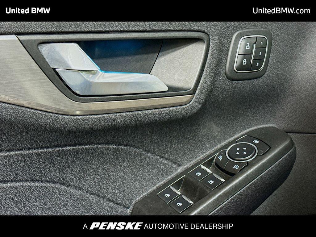 used 2022 Ford Escape car, priced at $21,960