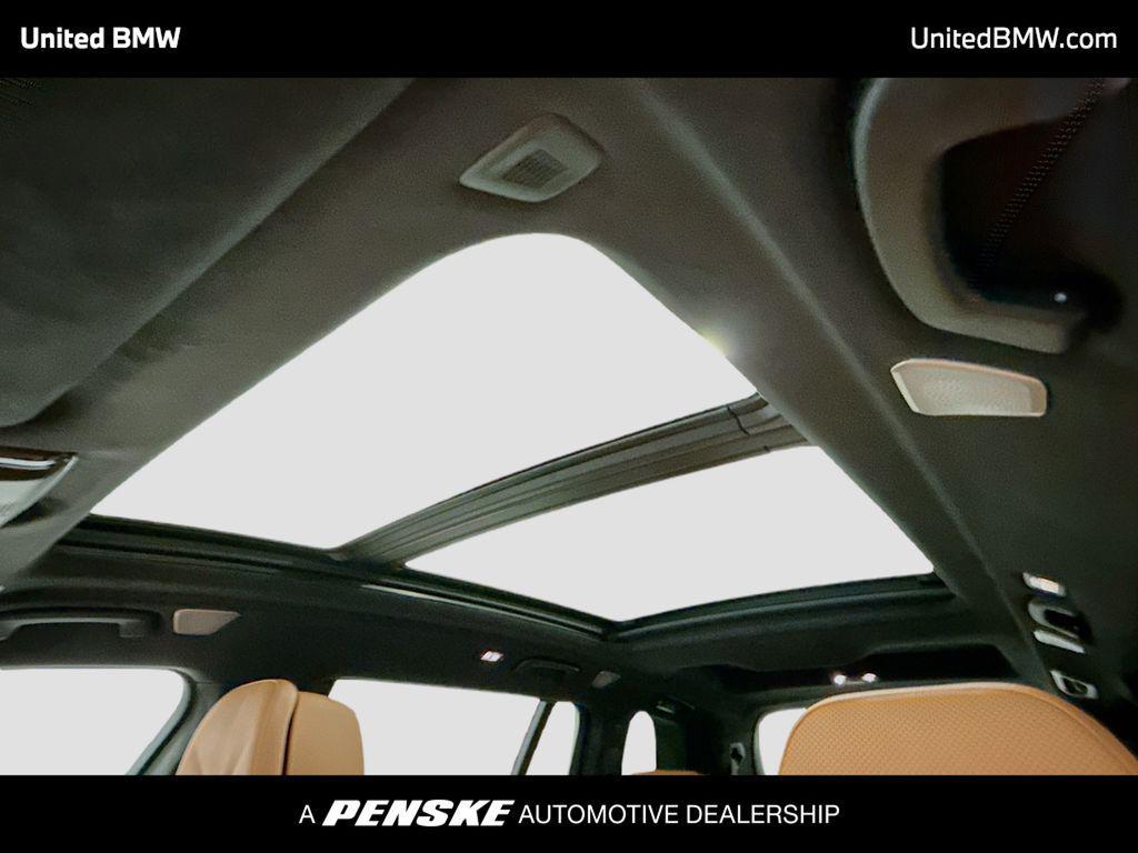 new 2027 BMW X7 car, priced at $104,478