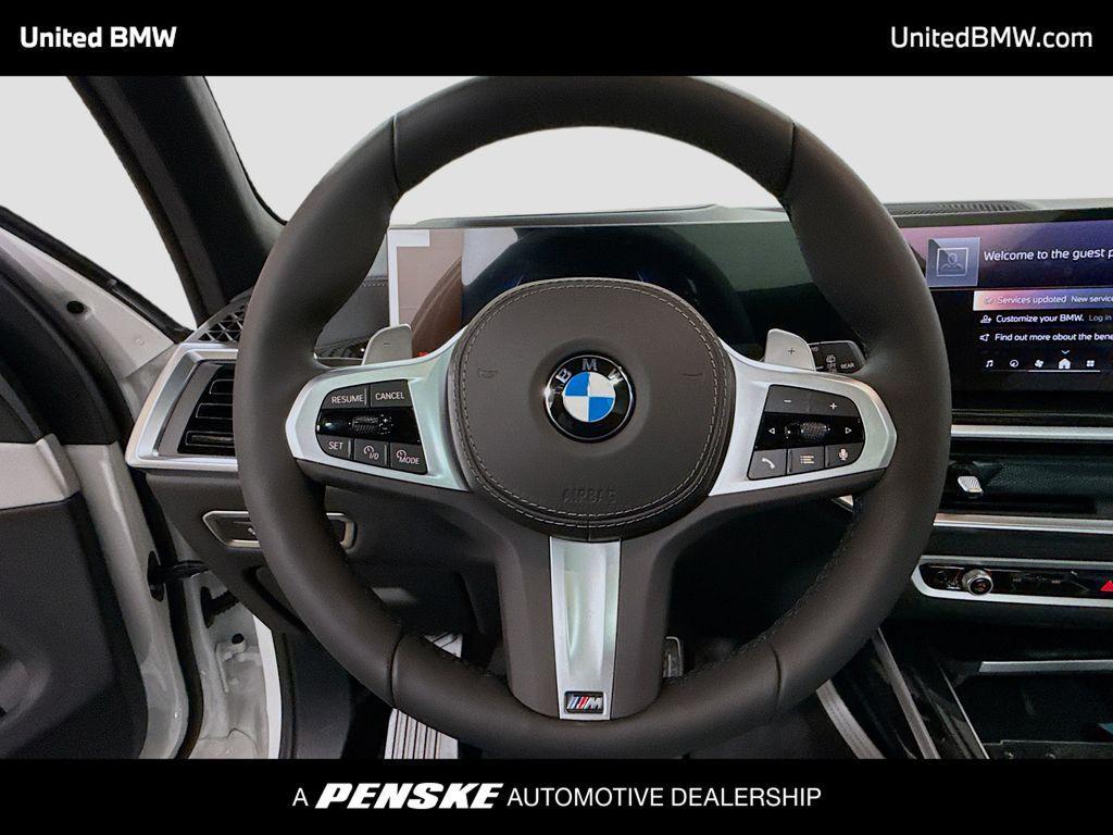 new 2026 BMW X7 car, priced at $100,155