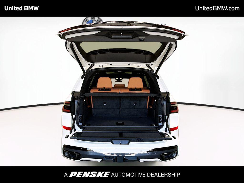 new 2026 BMW X7 car, priced at $102,005