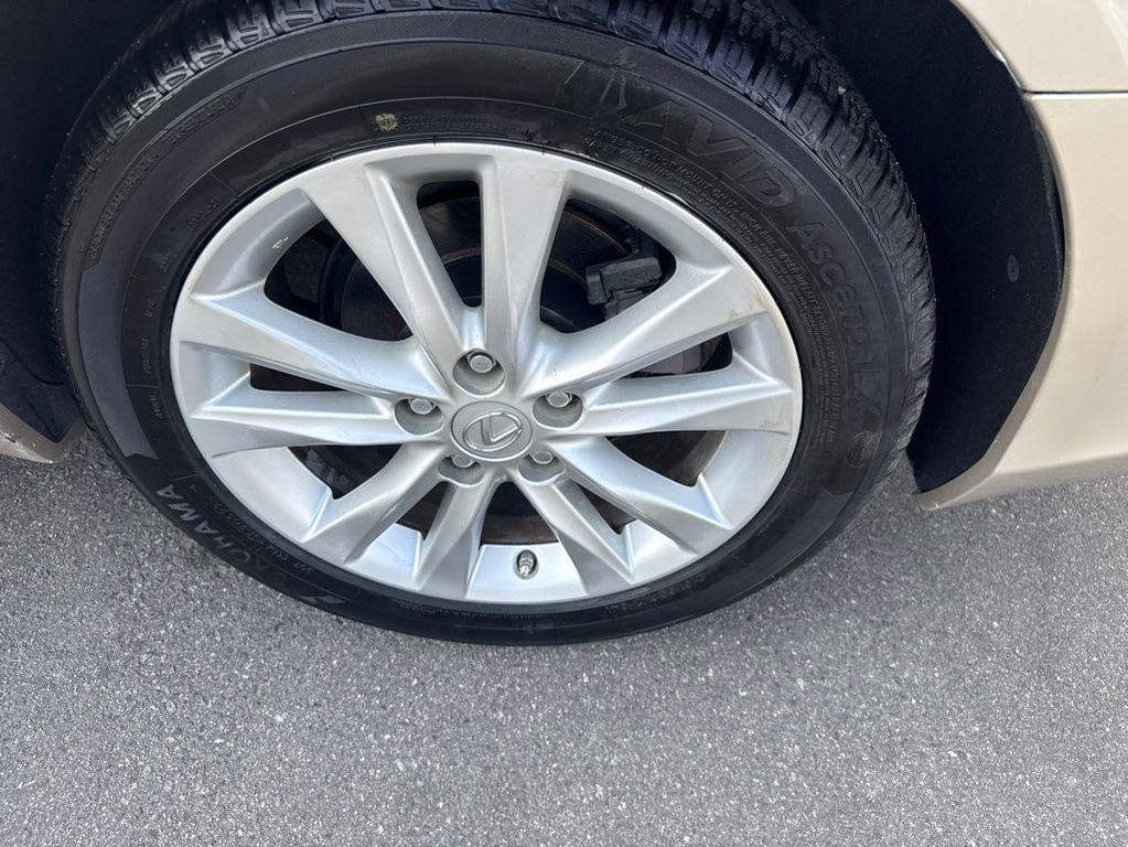 used 2011 Lexus ES 350 car, priced at $14,000