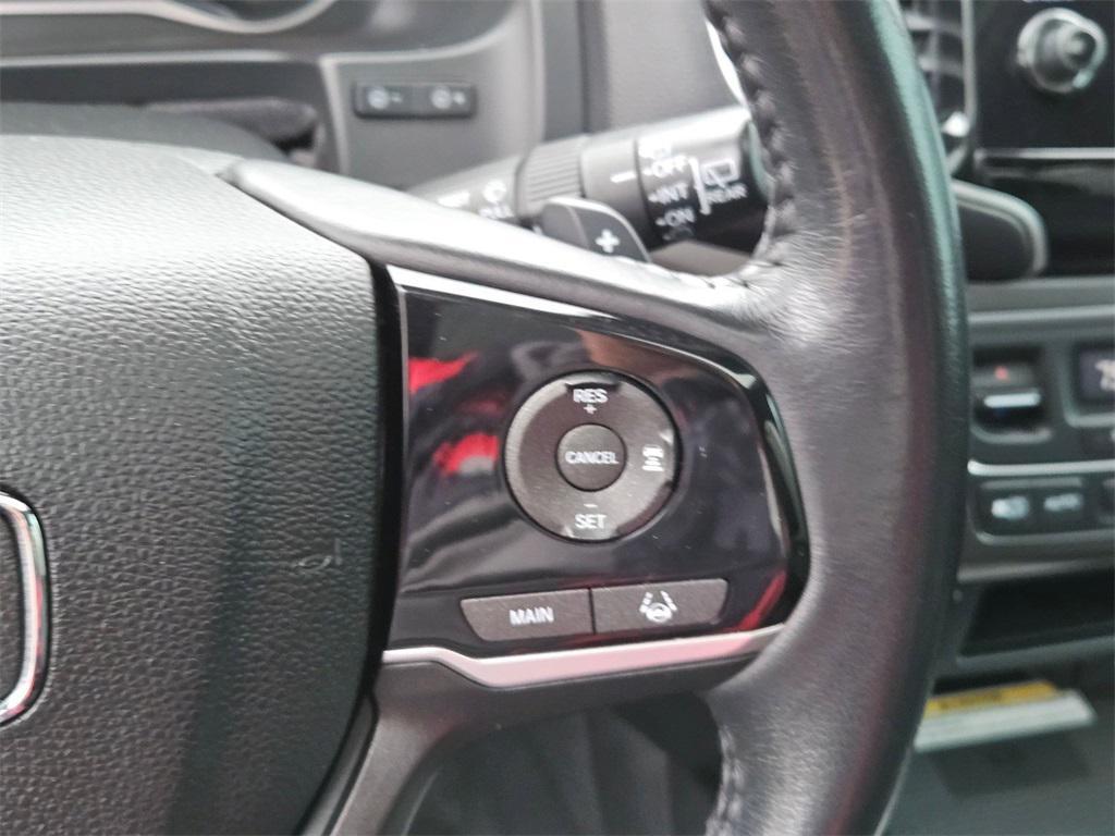 used 2022 Honda Pilot car, priced at $24,000