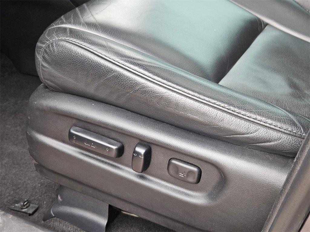 used 2022 Honda Pilot car, priced at $24,000