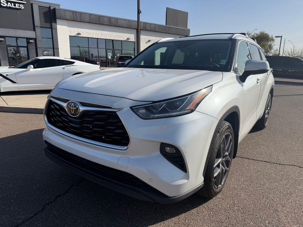 used 2024 Toyota Highlander car, priced at $36,000
