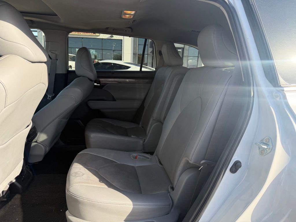 used 2024 Toyota Highlander car, priced at $36,000