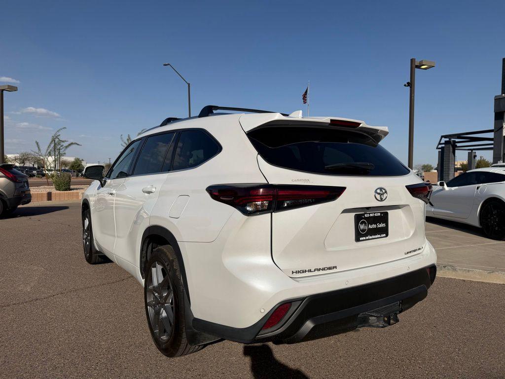used 2024 Toyota Highlander car, priced at $36,000