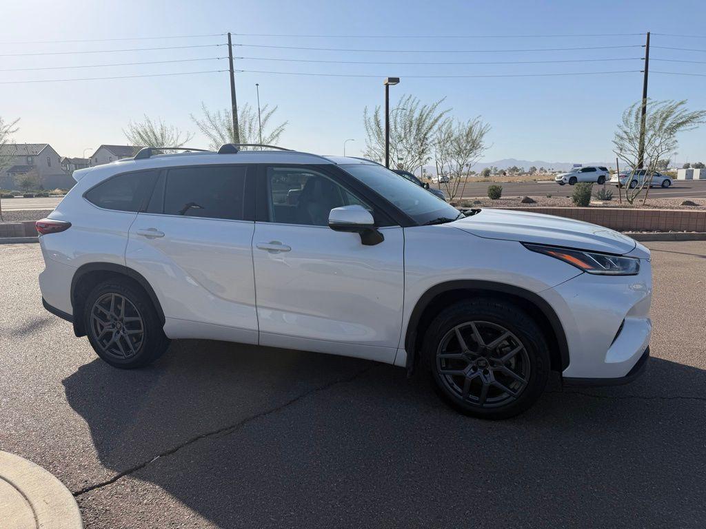used 2024 Toyota Highlander car, priced at $36,000