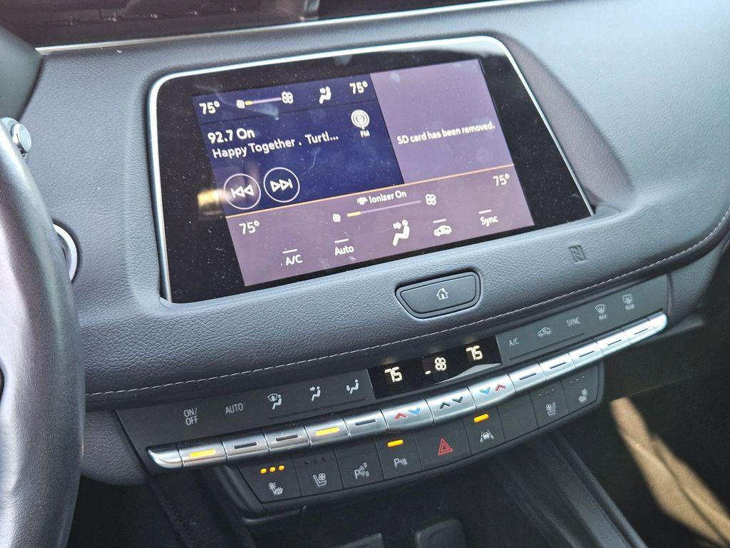 used 2020 Cadillac XT4 car, priced at $21,000