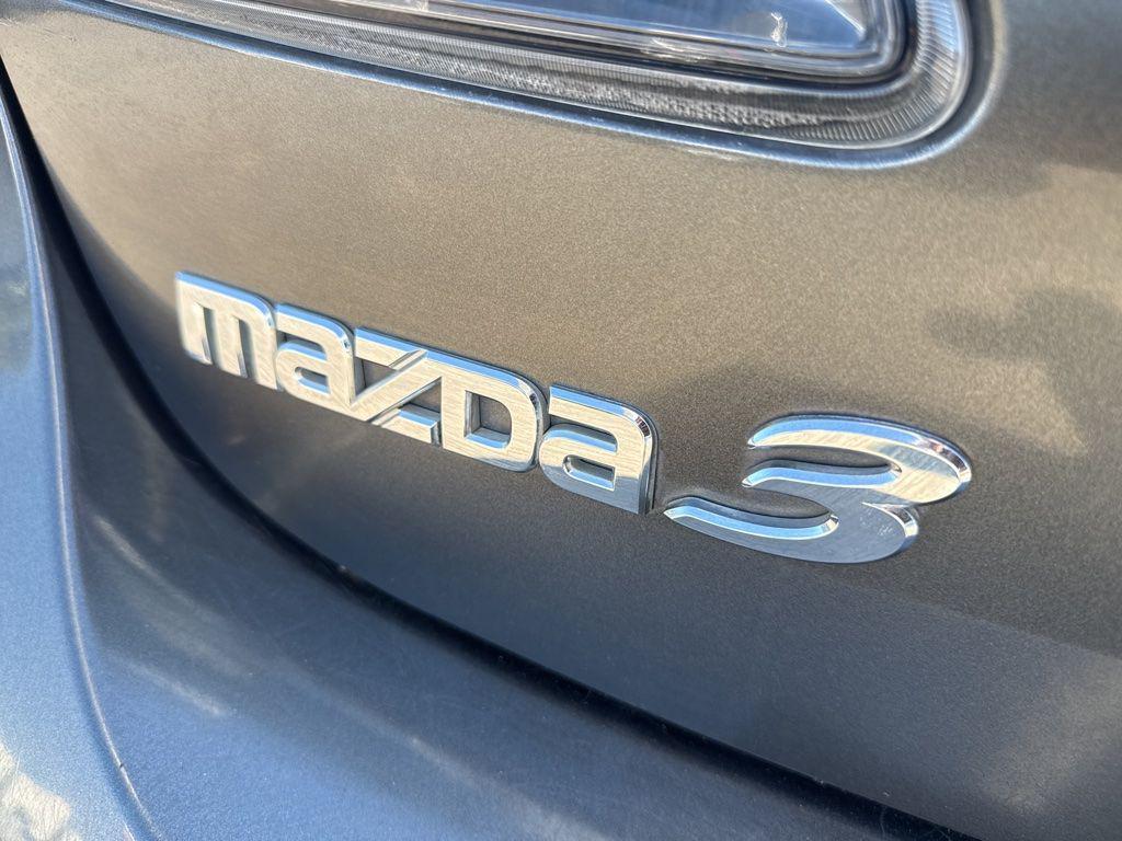 used 2011 Mazda Mazda3 car, priced at $9,000