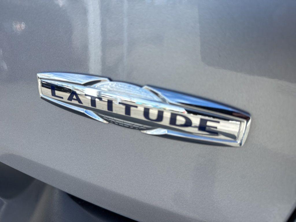 used 2018 Jeep Cherokee car, priced at $14,000