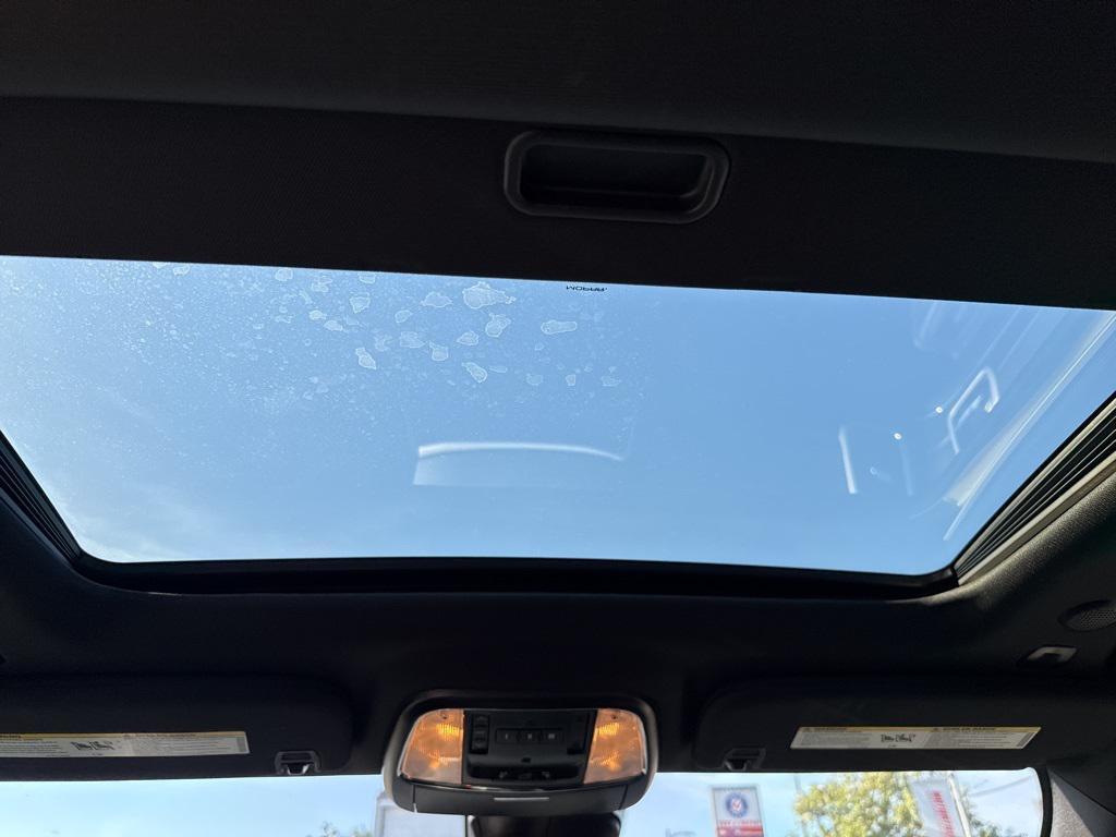 used 2018 Jeep Grand Cherokee car, priced at $15,250