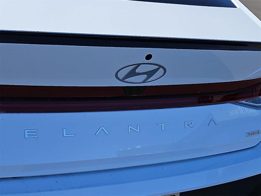 new 2026 Hyundai ELANTRA HEV car, priced at $27,211