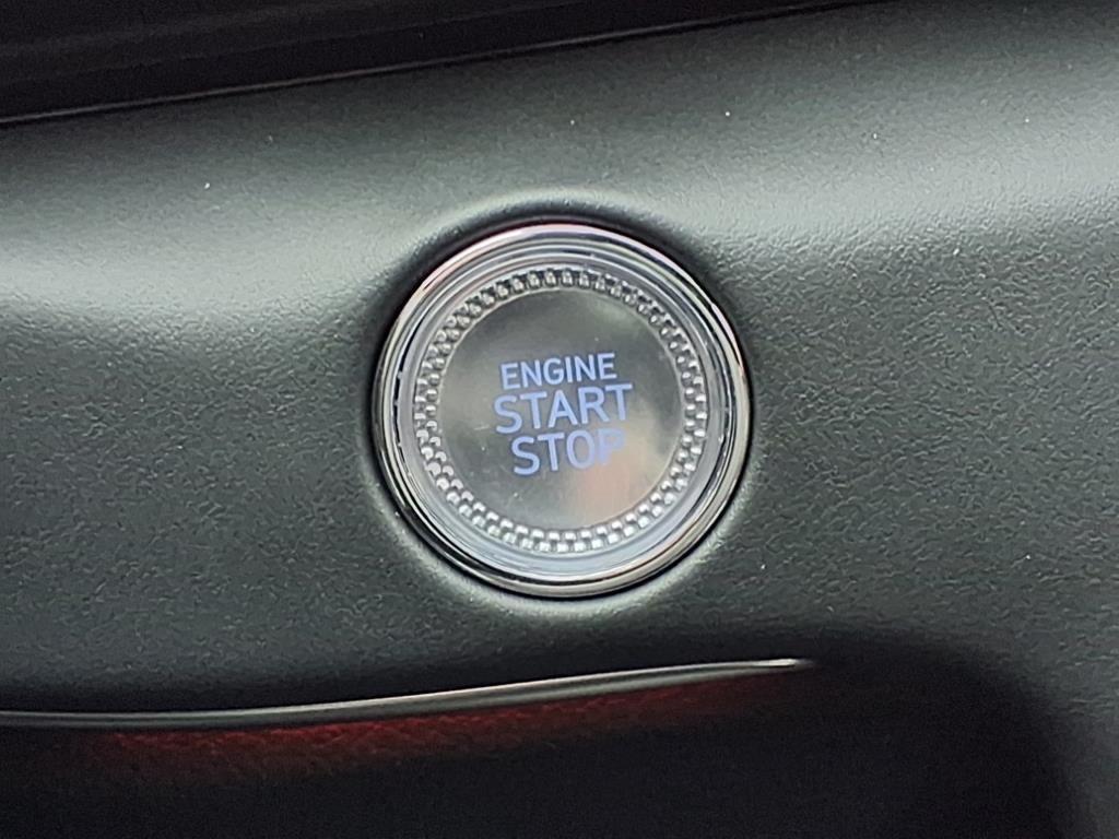 new 2025 Genesis GV80 car