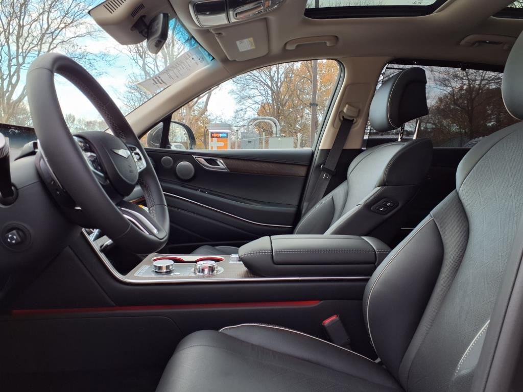 new 2025 Genesis GV80 car
