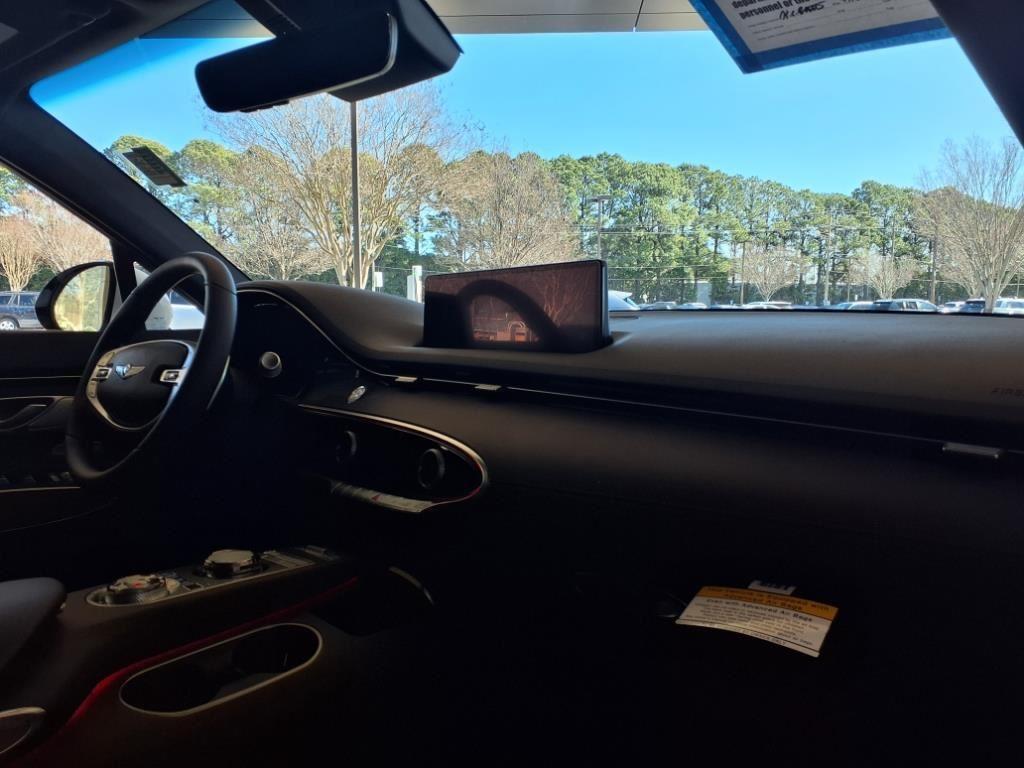 new 2025 Genesis GV70 car