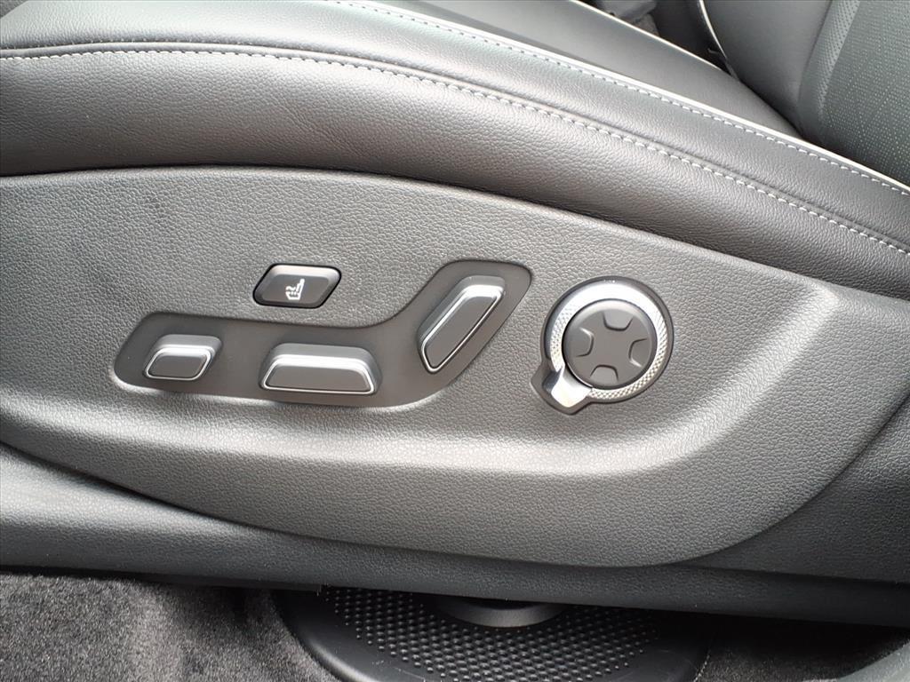 new 2026 Genesis GV80 car, priced at $78,245