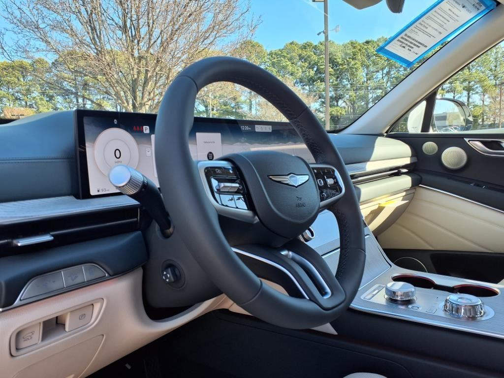new 2025 Genesis GV80 car