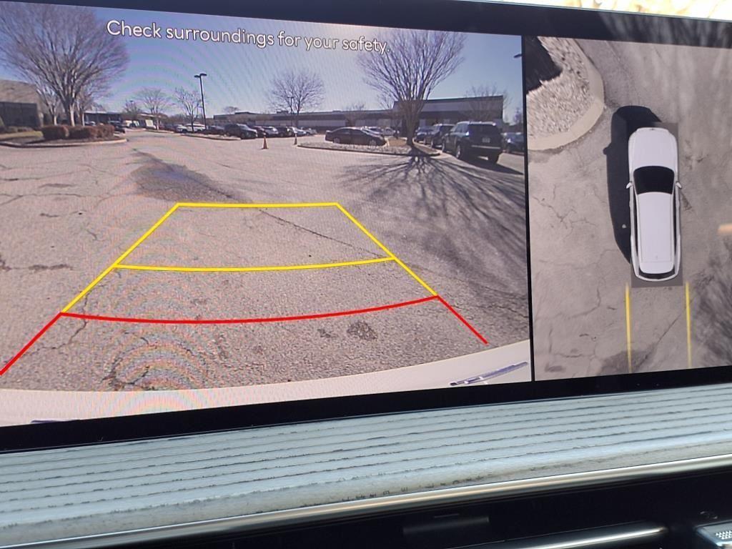 new 2025 Genesis GV80 car