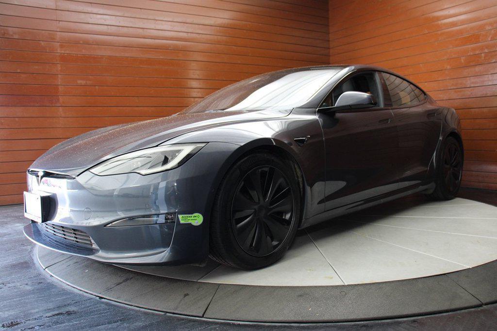 2023 Tesla Model S in Silver Metallic for sale in the USA