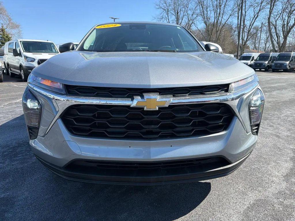 used 2024 Chevrolet Trax car, priced at $20,990