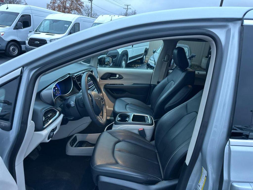 used 2024 Chrysler Pacifica car, priced at $30,990