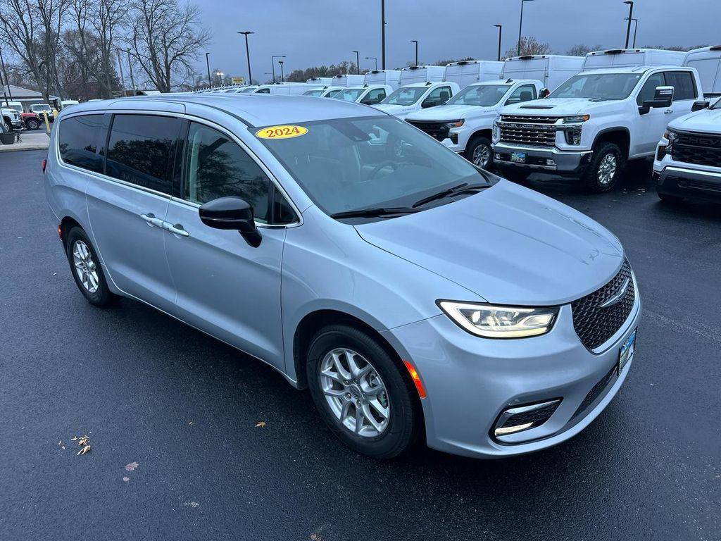 used 2024 Chrysler Pacifica car, priced at $30,990