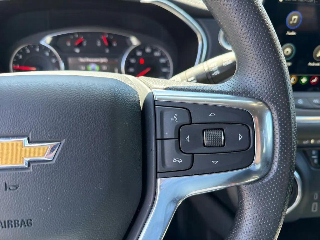 used 2025 Chevrolet Blazer car, priced at $29,990