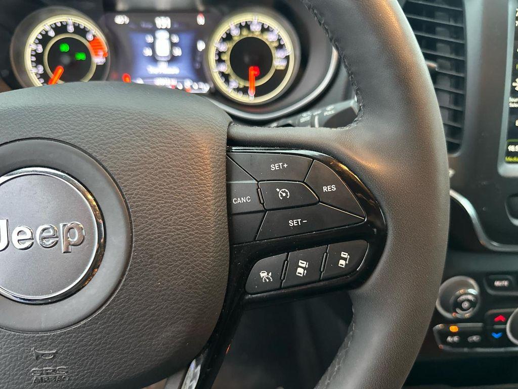 used 2023 Jeep Cherokee car, priced at $23,990