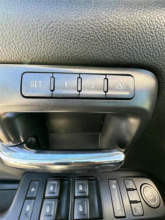 used 2014 GMC Sierra 1500 car, priced at $19,995