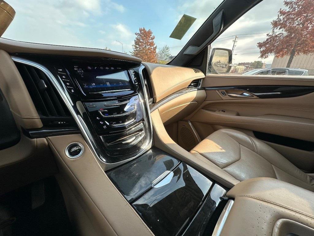 used 2020 Cadillac Escalade car, priced at $42,495