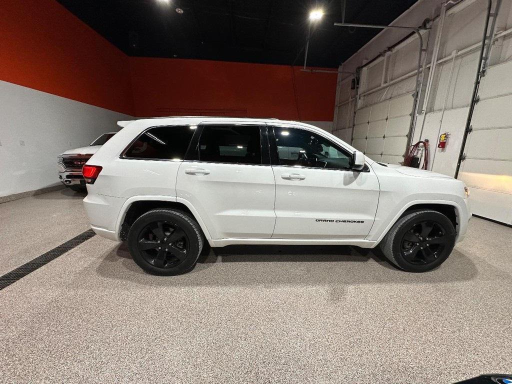 used 2015 Jeep Grand Cherokee car, priced at $11,995