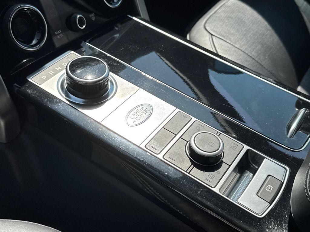 Land Rover Range Rover view 16